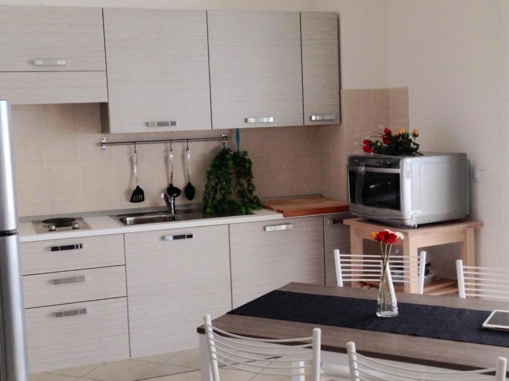 L'Angolo Di Cielo Apartment Каламброне Екстериор снимка