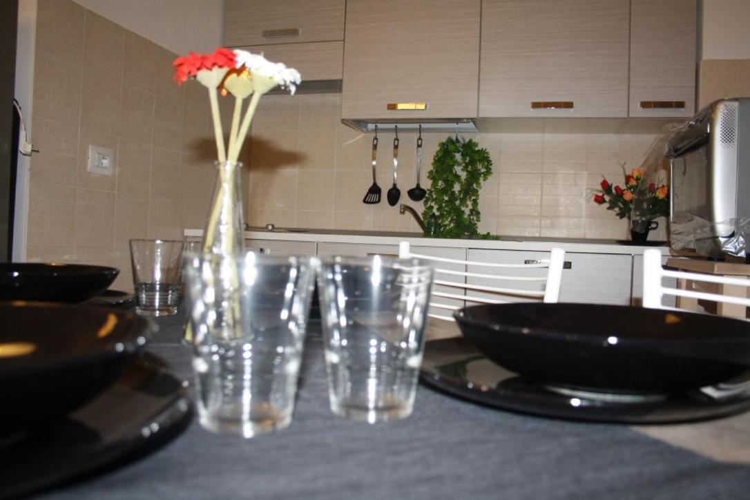 L'Angolo Di Cielo Apartment Каламброне Екстериор снимка